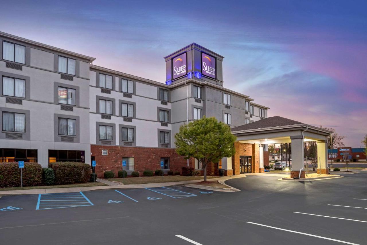 Sleep Inn & Suites Auburn Campus Area I-85 Eksteriør billede