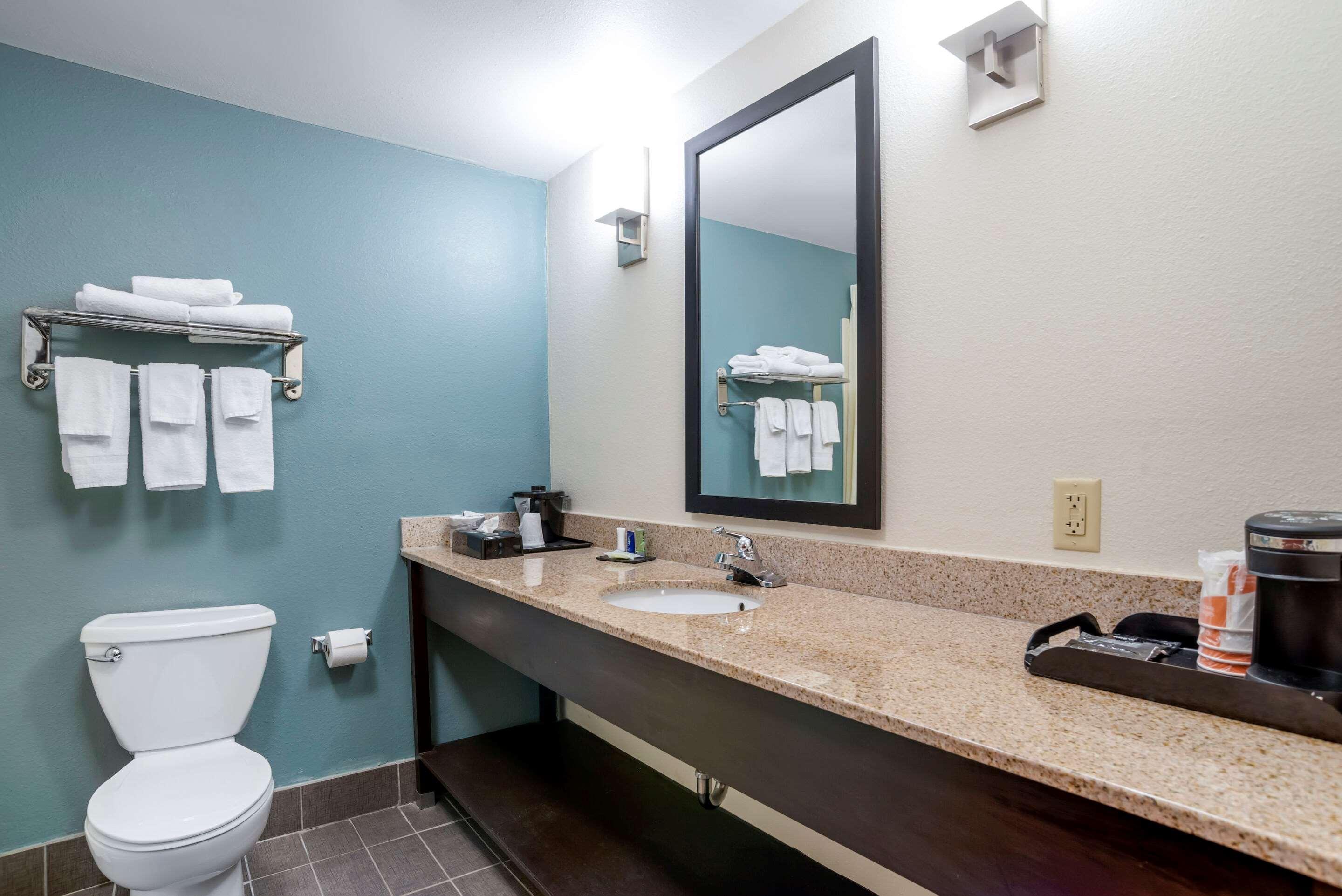 Sleep Inn & Suites Auburn Campus Area I-85 Eksteriør billede