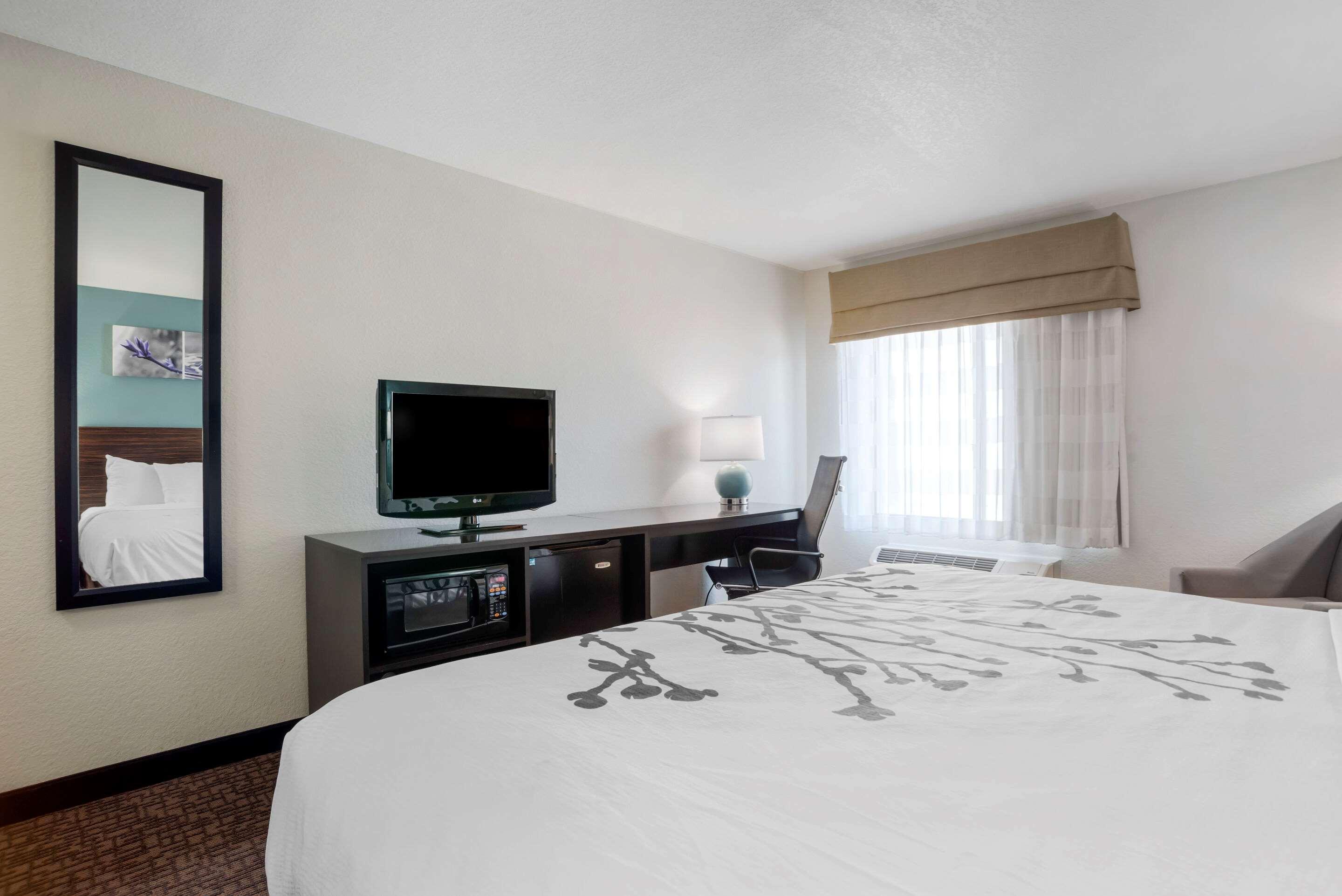 Sleep Inn & Suites Auburn Campus Area I-85 Eksteriør billede