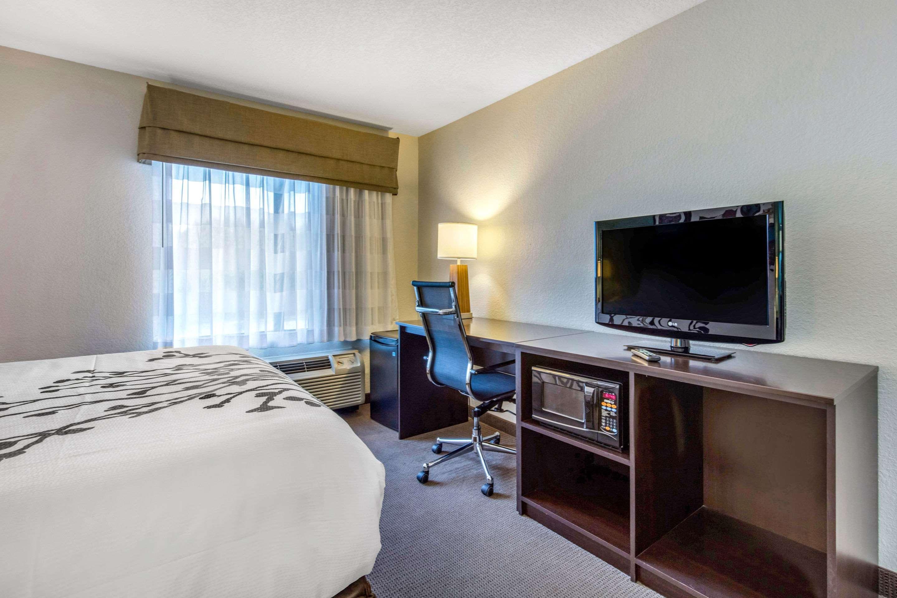 Sleep Inn & Suites Auburn Campus Area I-85 Eksteriør billede