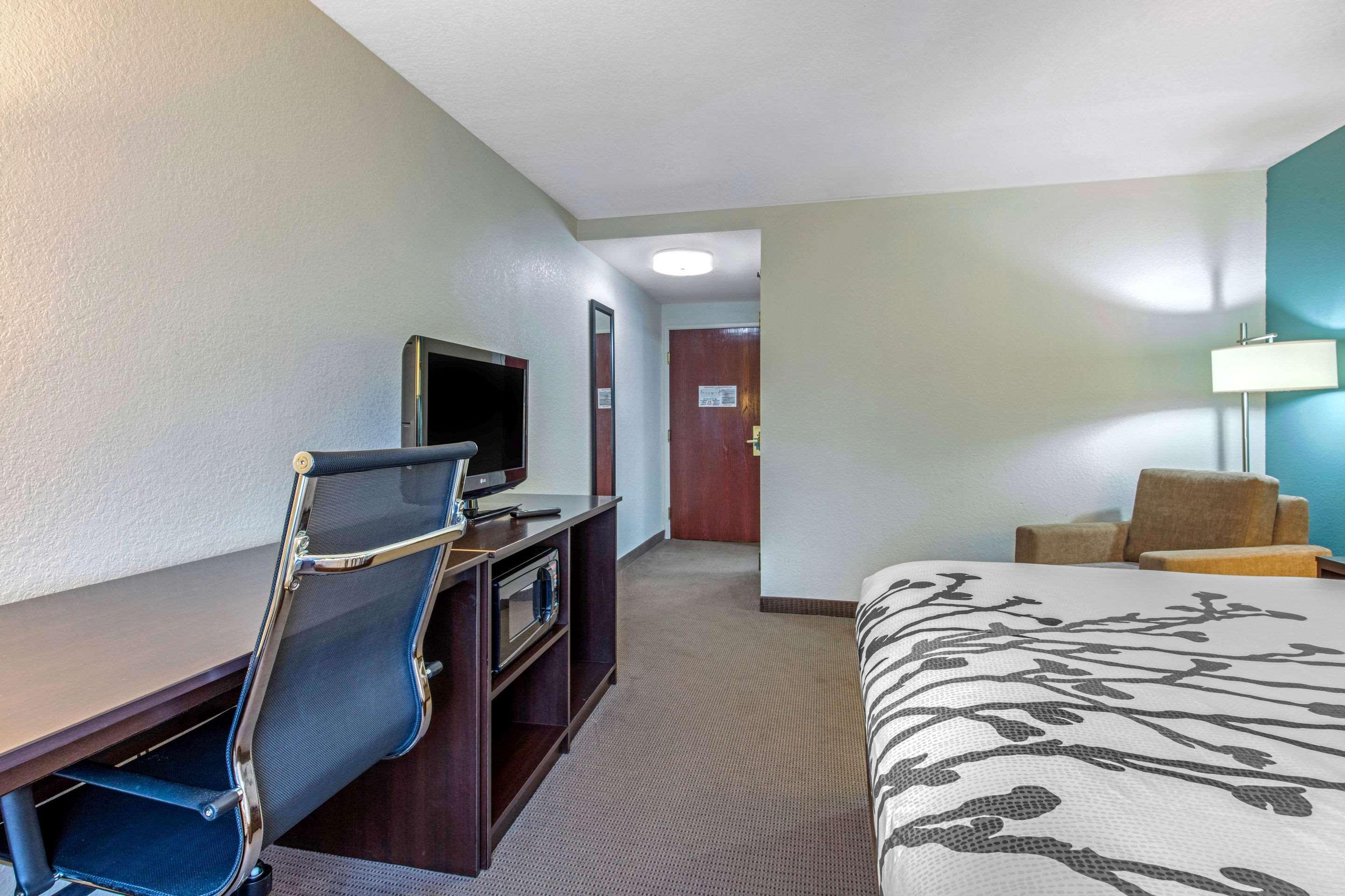 Sleep Inn & Suites Auburn Campus Area I-85 Eksteriør billede